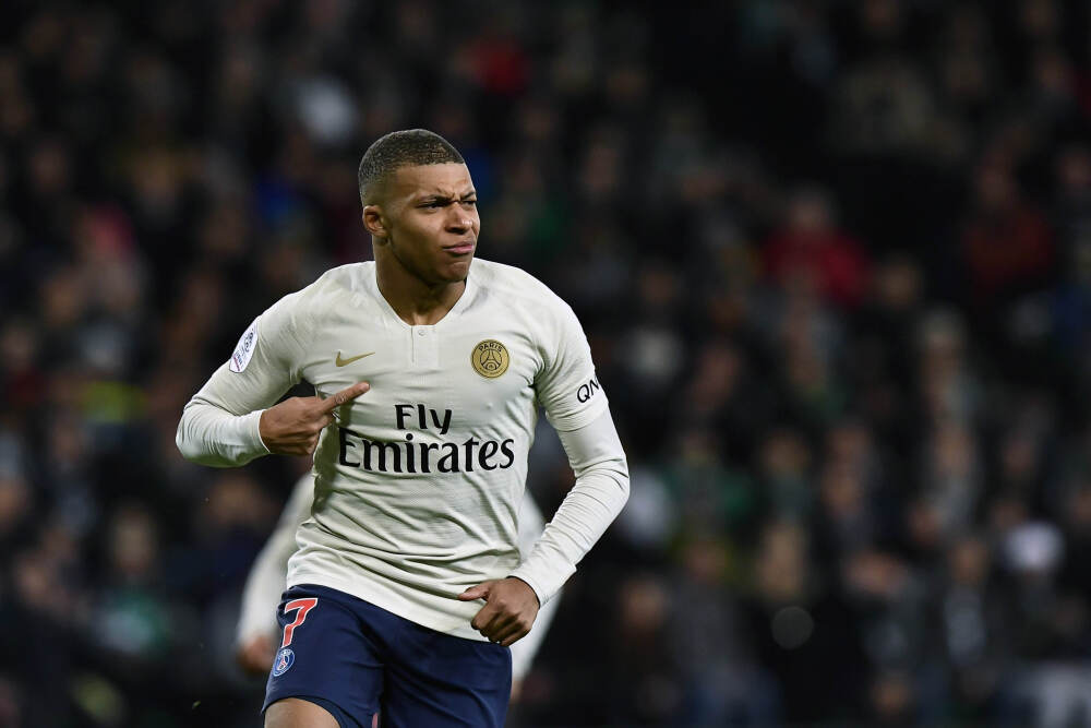 中国科学院院士梁作堂：宇宙实验室里，看见一锅旋转的“粒子汤”